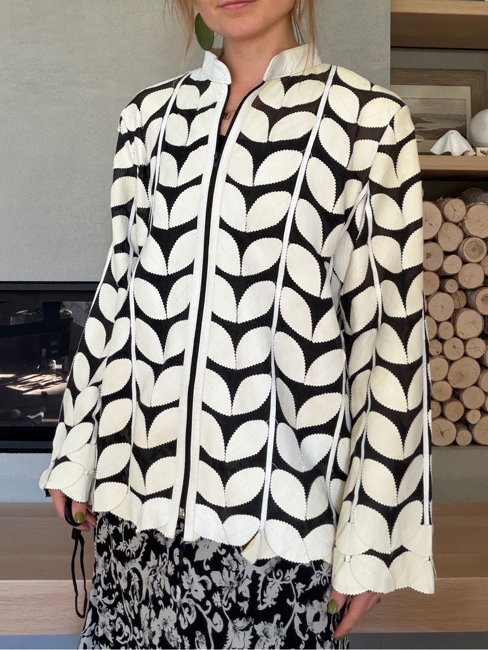 Vintage genuine leather Black & White petal Zip jacket medium to large